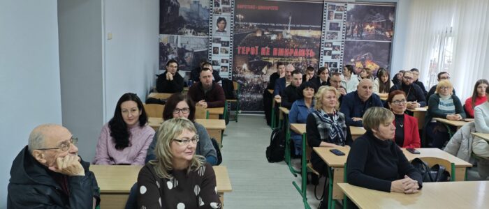 IMG-7afbf9583dac2eb7f749d4f1f20851cf-V